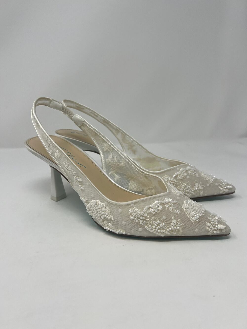 Betsey Johnson Women's 8.5M Nikki Ivory Slingback Heels